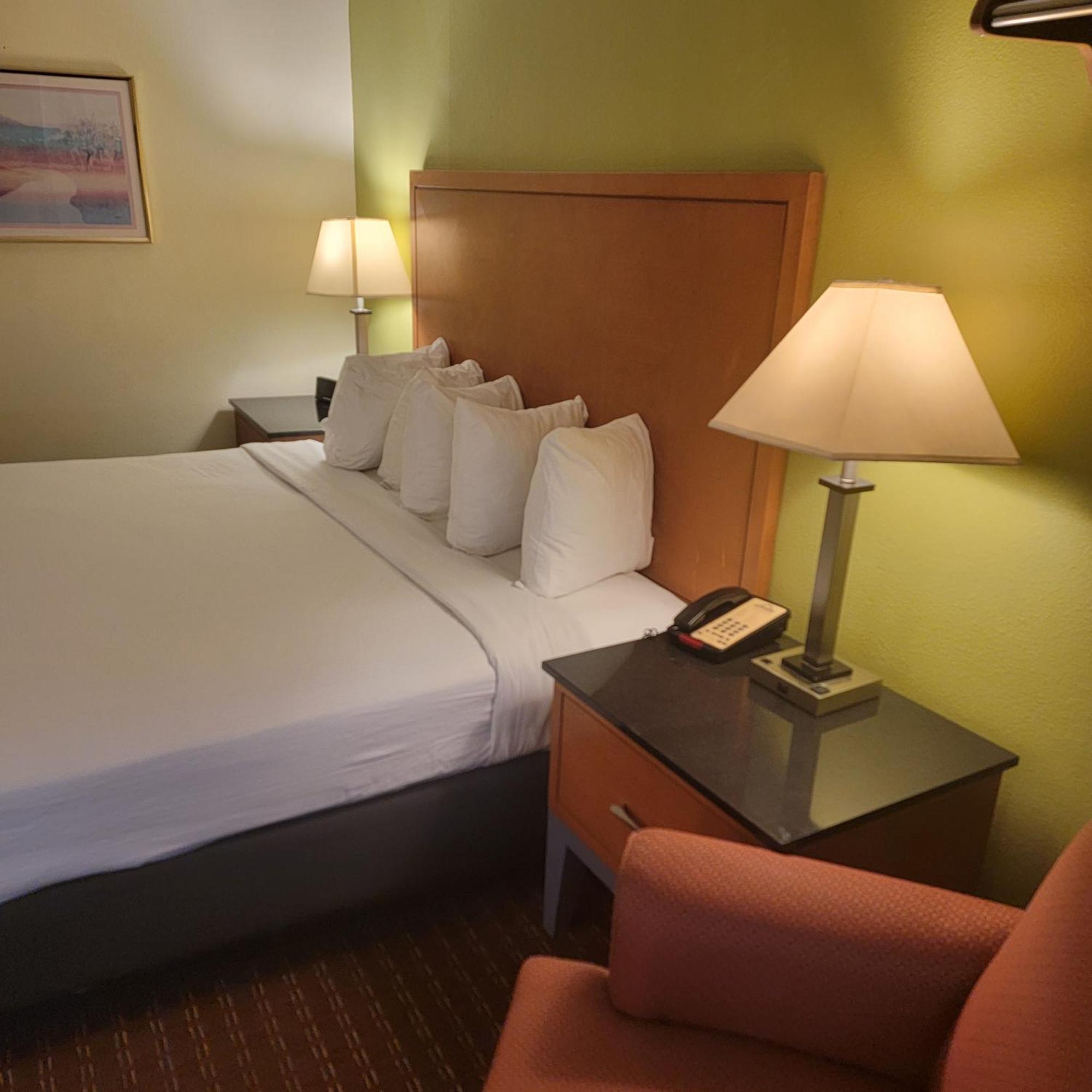 Days Inn By Wyndham Fort Dodge Kültér fotó