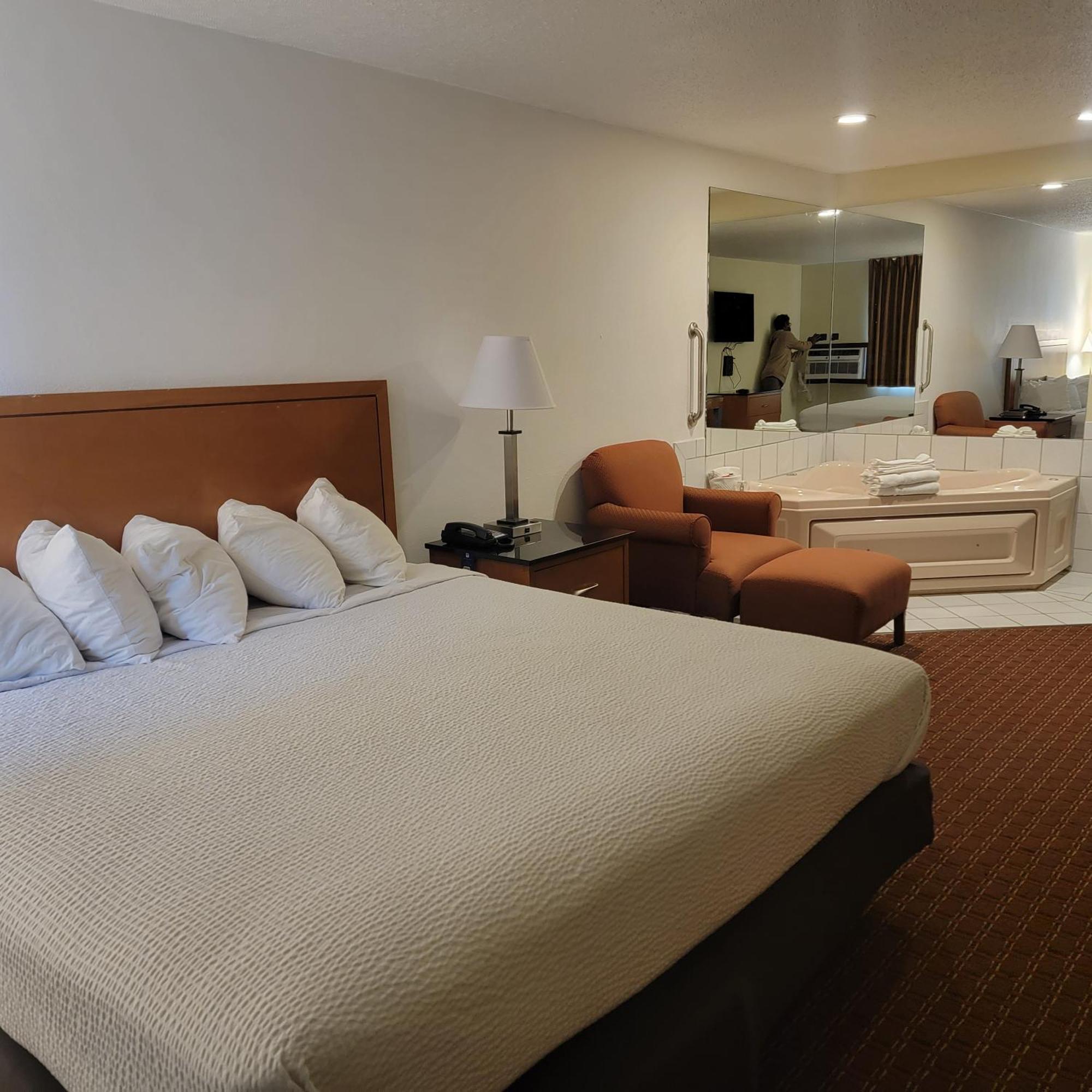 Days Inn By Wyndham Fort Dodge Kültér fotó